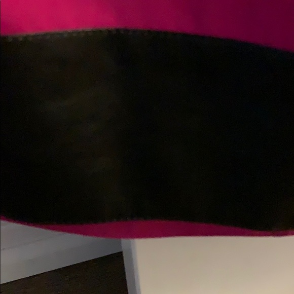 Jones New York Blouse with faux leather bottom - Picture 2 of 4